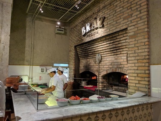 Bráz Pizzaria by null