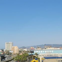 City of Emeryville - The view from the I-880 flyover