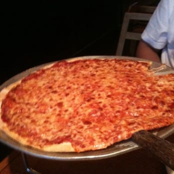 Moretti's Ristorante and Pizzeria - Italian Near Me - Chicago, Illinois
