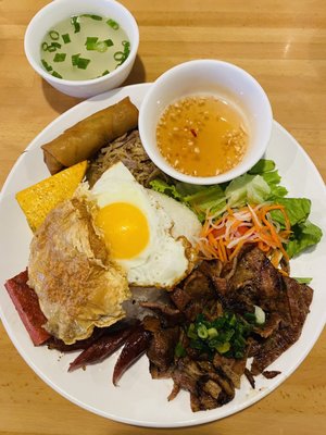 Bốn Mùa | Vietnamese Restaurant by null