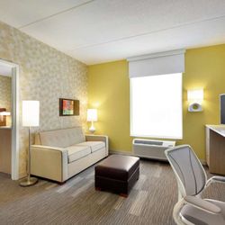 Home2 Suites by Hilton Saratoga Malta - Guest room