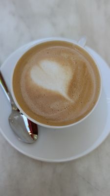 86Champs - L'Occitane x Pierre Hermé by null