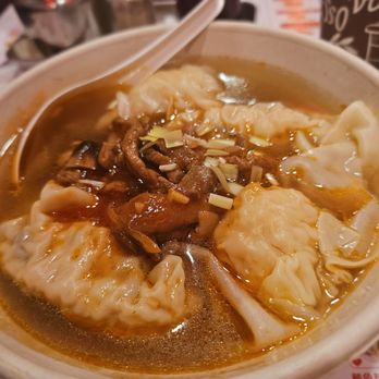 MAXI’S NOODLE 3 - Updated December 2025 - 377 Photos & 165 Reviews - 68