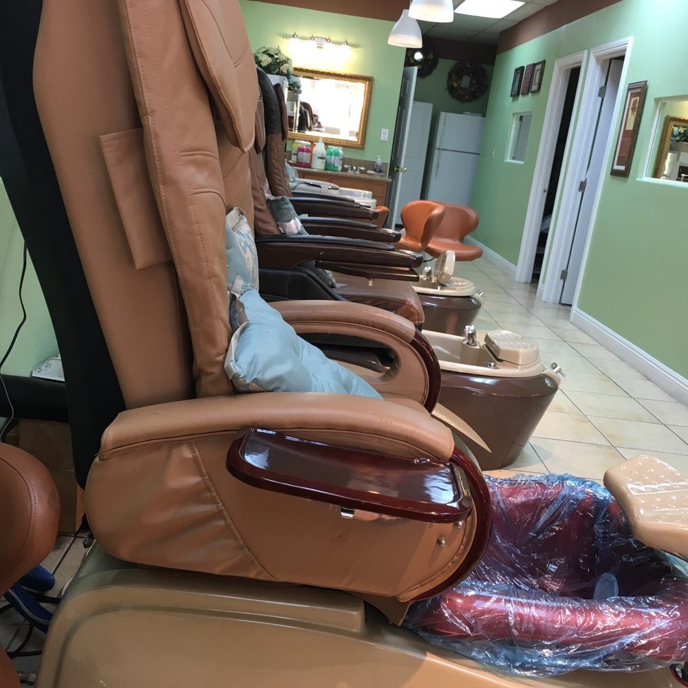 Joy Nails Design - Inside the salon! - Nail Salons Near Me - Huntington Beach, California Joy Nails Design - Inside the salon! - Nail Salons Near Me - Huntington Beach, California