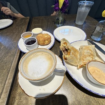Hissy Fit - Breakfast on point! Biscuits were amazing! - Southern Near Me - Austin, Texas