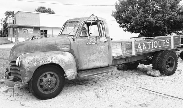 The Vintage Peddler by null