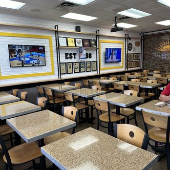 Sunrise Pita & Grill - Lots of room to sit and enjoy your freshly prepared meal. - Middle Eastern Near Me - Sunrise, Florida