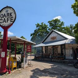 Oark General Store - Oark Cafe