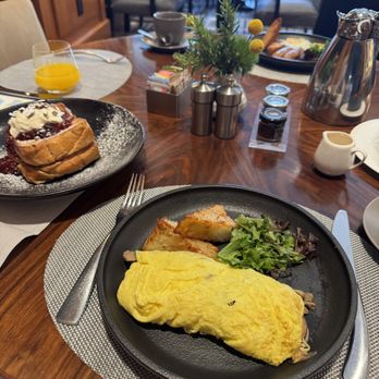 The Blvd - New American Near Me - Beverly Hills, California