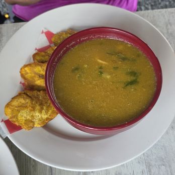 El Barrilito - Asopa'o de camarones con tostones - Latin American Near Me - Morovis, Puerto Rico