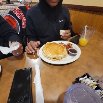 Eat'n Park - Cookies and Cream Pancakes. They were served without cream and only a few cookie crumbles in between. Nothing like the menu pic 2023 - American Near Me - Morgantown, West Virginia