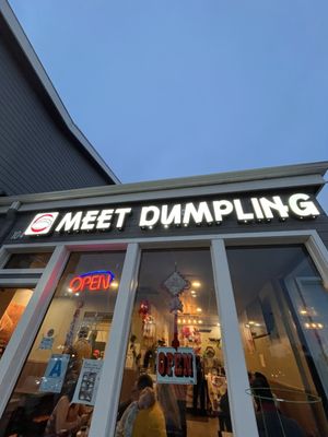 Meet Dumpling by null