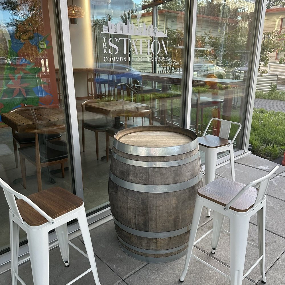 The Station - An option for outdoor seating - Coffee & Tea Near Me - Seattle, Washington