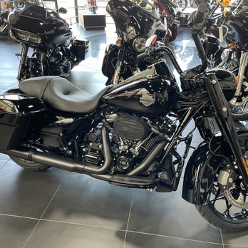 Bartels' Harley-Davidson - 2022 Road King Special - Motorcycle Dealers Near Me - Marina Del Rey, California Bartels' Harley-Davidson - 2022 Road King Special - Motorcycle Dealers Near Me - Marina Del Rey, California