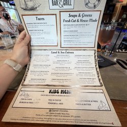 Off The Hook Bar & Grill