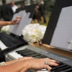 Occasional Notes - Occasional Notes played at this beautiful fall wedding on an acreage east of Calgary.