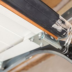 Syracuse Garage Doors & Gates Repair - Overhead door repair