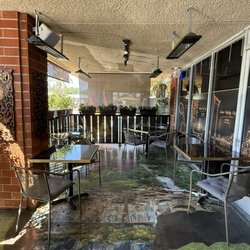 Signature Thai Cuisine - Outside seating
