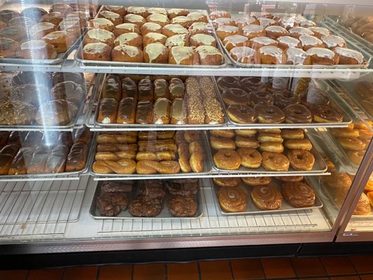 Dom Bakeries by null