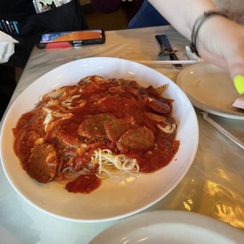 Luigi's Italian Restaurant - Spaghetti Works - Italian Near Me - Bellevue, Nebraska