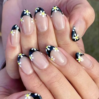 World Nails & Spa - Inspiration picture shown to nail artist - Nail Salons Near Me - Chula Vista, California World Nails & Spa - Inspiration picture shown to nail artist - Nail Salons Near Me - Chula Vista, California