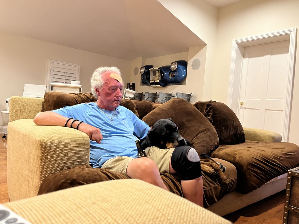 JOHNNY WALKER Updated September 2024 Boynton Beach, Florida Pet