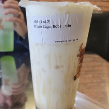 Laboba Milk Tea & Coffee - The very refreshing and tasty Brown Sugar Boba Latte with tapioca balls - Bubble Tea Near Me - Tacoma, Washington