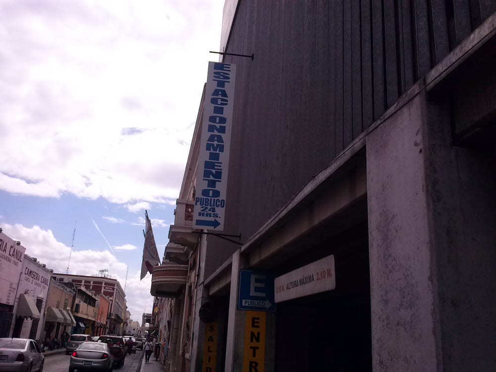 Estacionamiento Imperial Premier