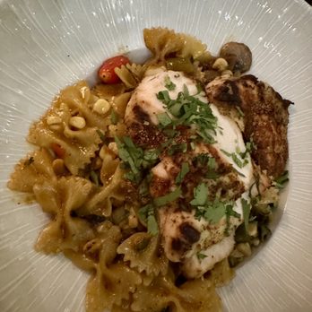 GRANVILLE - Spicy Pasta with Chicken - New American Near Me - Pasadena, California GRANVILLE - Spicy Pasta with Chicken - New American Near Me - Pasadena, California