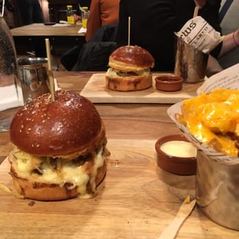 At Homes - Burgers Near Me - Saint Denis, 93