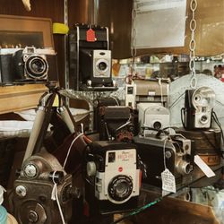 Gannon's Antiques and Art Center - Cameras