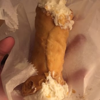 Mike's Pastry - Ricotta - Bakeries Near Me - Boston, Massachusetts