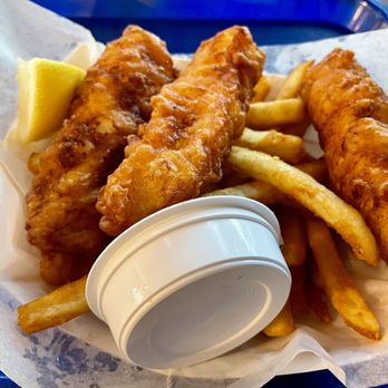 Ecola Seafoods - Cod fish & chips - Seafood Near Me - Cannon Beach, Oregon