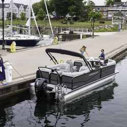 Kettle Marine - Premier Pontoons