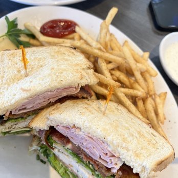 Hot Off The Griddle - Breakfast & Brunch Near Me - Orangevale, California