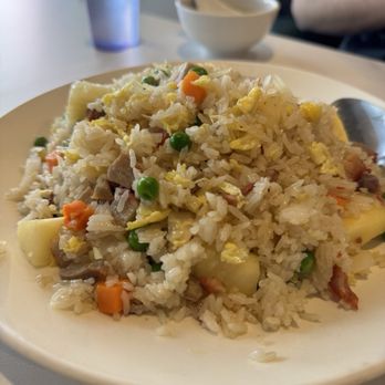Mee Sum Pastry - Pineapple Fried Rice - Chinese Near Me - Seattle, Washington