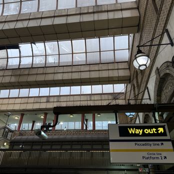 Gloucester Road Tube Station - Public Transportation Near Me - London, XGL