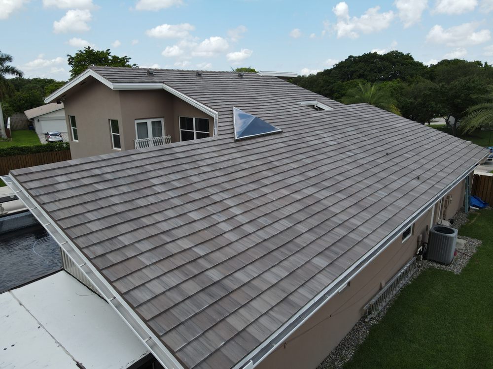 Slide of Elite Tech Roofing
