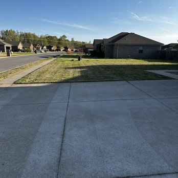Raised South Lawncare Service - Lawn Services Near Me Raised South Lawncare Service - Lawn Services Near Me