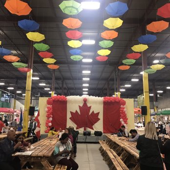 Bountiful Farmers' Market - Food court area - Farmers Market Near Me - Edmonton, Alberta Bountiful Farmers' Market - Food court area - Farmers Market Near Me - Edmonton, Alberta