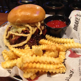 Drake's - I'm a Fan of This Delicious BBQ Burger and Fries at Drake's - New American Near Me - Nicholasville, Kentucky