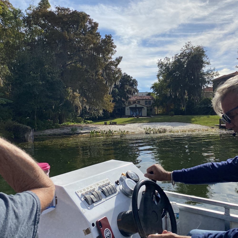 Scenic Boat Tour - Boat Tours Near Me - Winter Park, Florida Scenic Boat Tour - Boat Tours Near Me - Winter Park, Florida