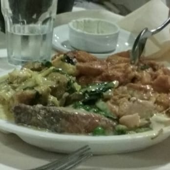 Lo Rafael - Delicias del pescador: plato de variedad de pescados. Espectacular! - Restaurants Near Me - Buenos Aires, C