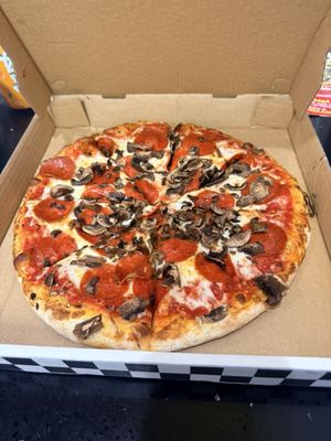 Vinny's Pizza by null