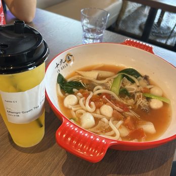19 Gold - Rich tomato broth - Taiwanese Near Me - Bothell, Washington