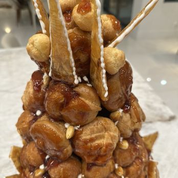 Douceurs & Tralala - The amazing Croquembouche - Bakeries Near Me - Miami Beach, Florida Douceurs & Tralala - The amazing Croquembouche - Bakeries Near Me - Miami Beach, Florida