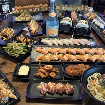 Kan Sushi - Sushi and roll for days - Sushi Bars Near Me - Honolulu, Hawaii