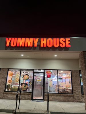 Yummy House by null