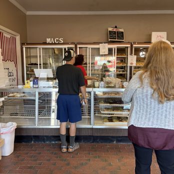 Mac's Donut Shop - Bakeries Near Me - Aliquippa, Pennsylvania Mac's Donut Shop - Bakeries Near Me - Aliquippa, Pennsylvania
