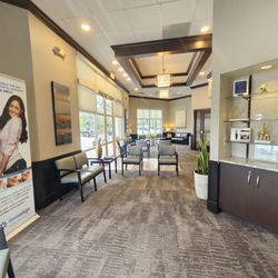Mission Hills Dentistry - One side of the Mission Hills Dentistry lobby